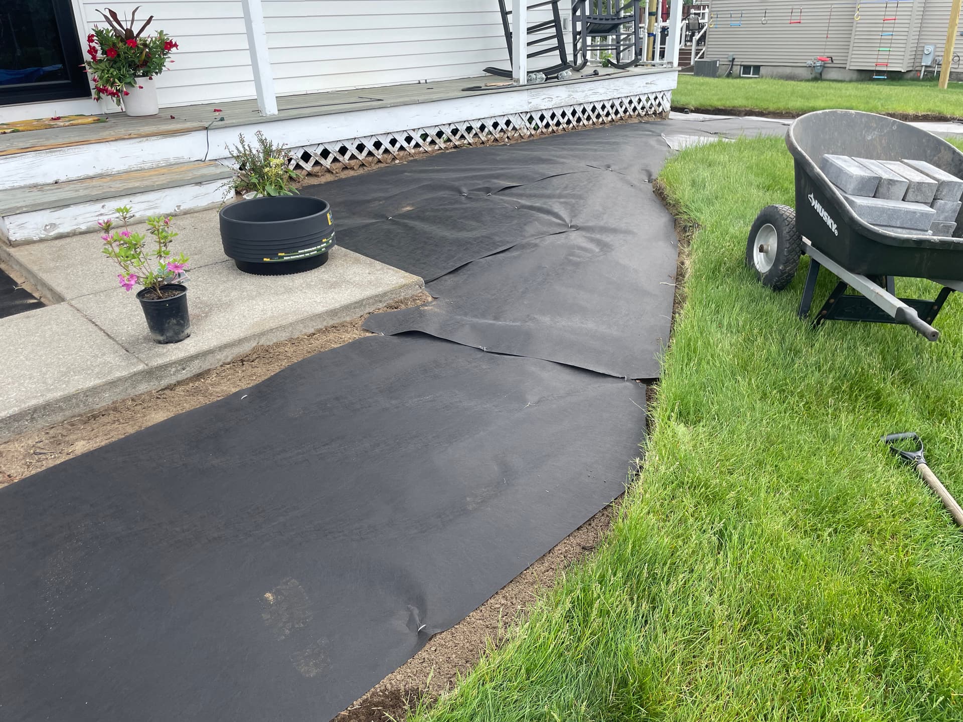 Gallery photos for Front Yard Landscape Bed Rip-Out and Rebuild in South Glens Falls: Image #7